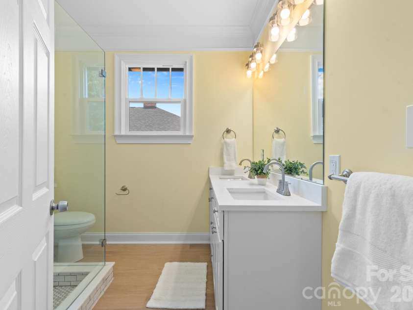 304 Gay Street, Lancaster, SC 29720.  MLS# CAR4311434, YatesRealty ID 5898. Primary Bath
