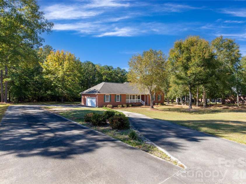 2934 Cane Mill Road, Lancaster, SC 29720.  MLS# CAR4436683, YatesRealty ID 58981. 