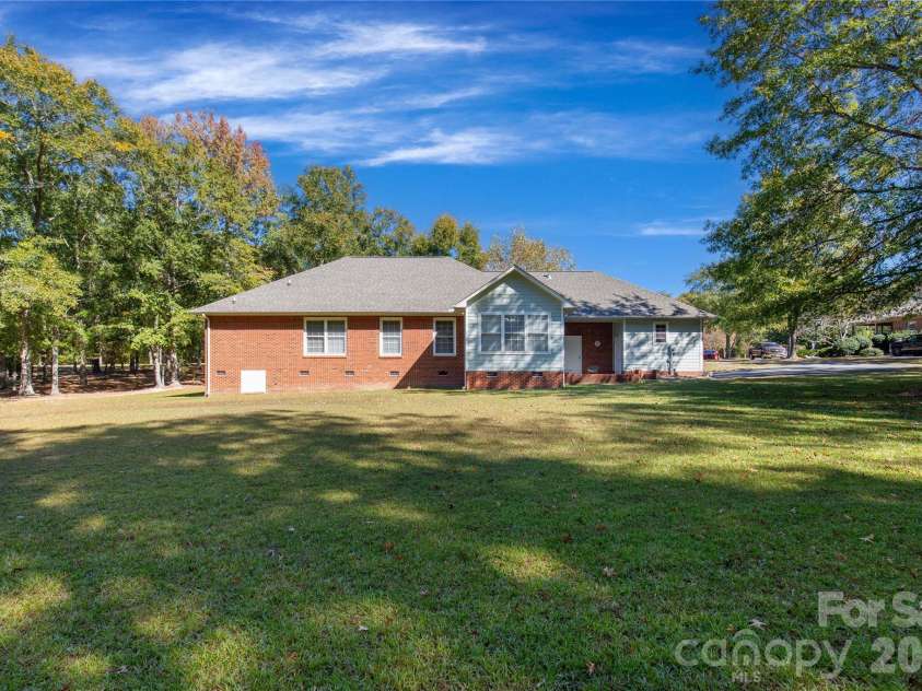 2934 Cane Mill Road, Lancaster, SC 29720.  MLS# CAR4436683, YatesRealty ID 58981. 