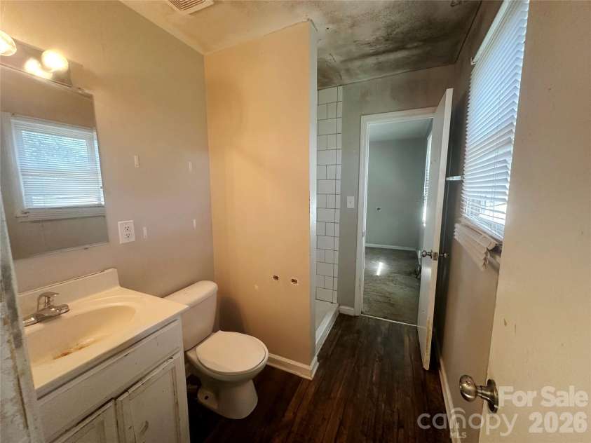 9421 Spruce Pine Place, Charlotte, NC 28210.  MLS# CAR4438683, YatesRealty ID 58989. 
