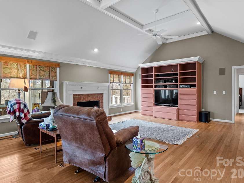 1430 Messick Oaks Trail, Lewisville, NC 27023.  MLS# CAR4351342, YatesRealty ID 5899. 