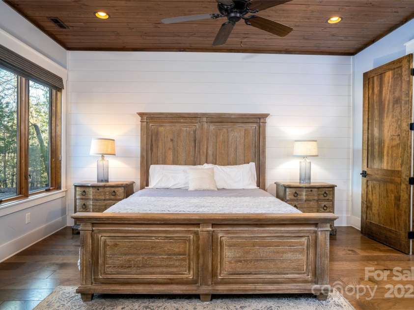 2349 Cornwallis Trail, Nebo, NC 28761.  MLS# CAR4201741, YatesRealty ID 590. Main Level Bedroom