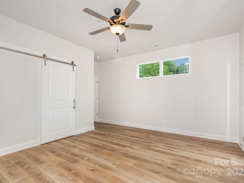 339 Gray Drive, Charlotte, NC 28213.  MLS# CAR4214778, YatesRealty ID 590. 