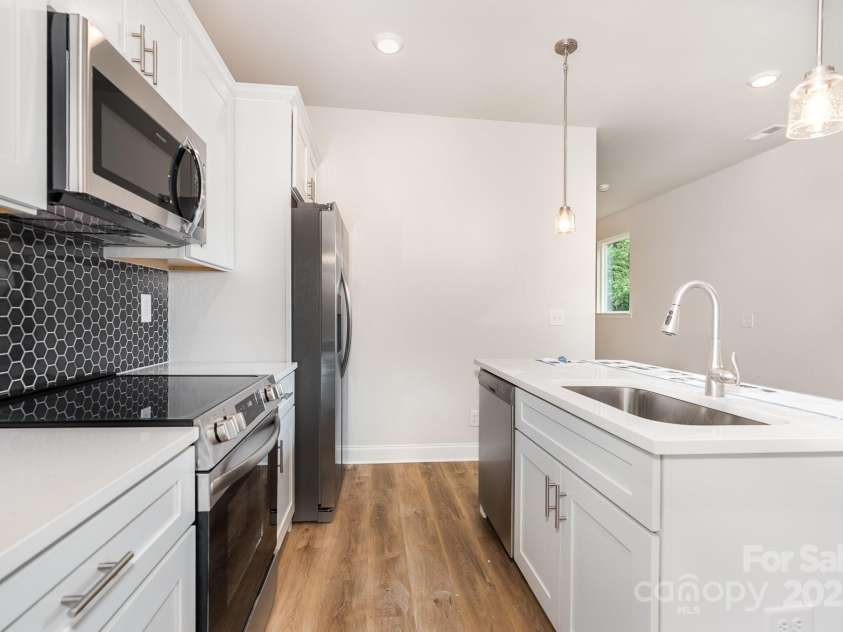 339 Gray Drive, Charlotte, NC 28213.  MLS# CAR4214778, YatesRealty ID 590. 