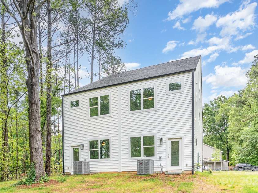 339 Gray Drive, Charlotte, NC 28213.  MLS# CAR4214778, YatesRealty ID 590. 