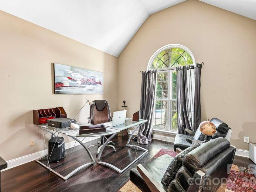 1679 Sanridge Wind Lane, Charlotte, NC 28262.  MLS# CAR4437498, YatesRealty ID 59003. 