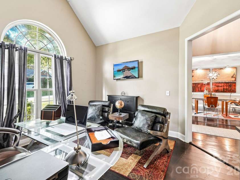 1679 Sanridge Wind Lane, Charlotte, NC 28262.  MLS# CAR4437498, YatesRealty ID 59003. 