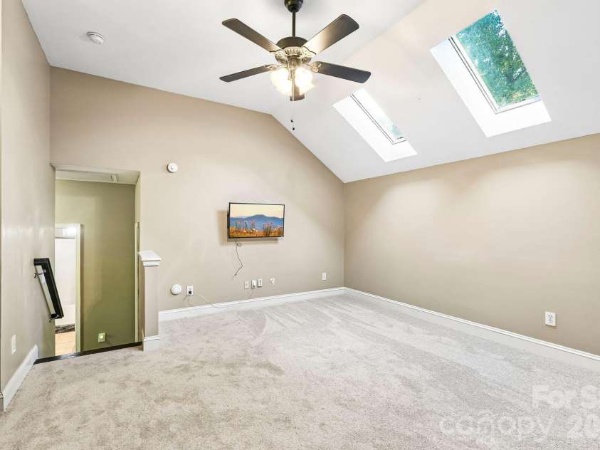 1679 Sanridge Wind Lane, Charlotte, NC 28262.  MLS# CAR4437498, YatesRealty ID 59003. 