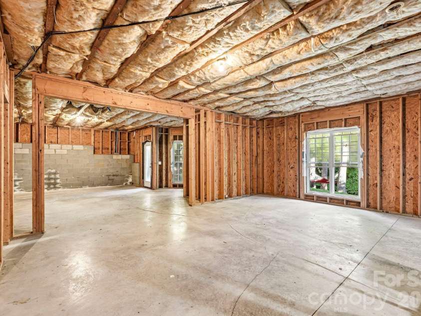 1679 Sanridge Wind Lane, Charlotte, NC 28262.  MLS# CAR4437498, YatesRealty ID 59003. 