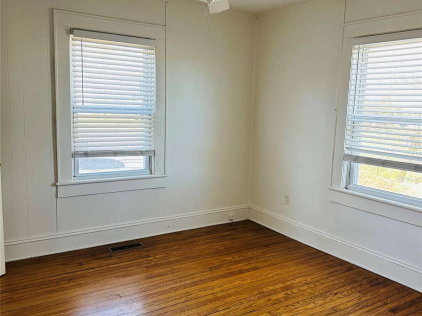 1385 5th Street, Hickory, NC 28601.  MLS# CAR4235829, YatesRealty ID 5901. 