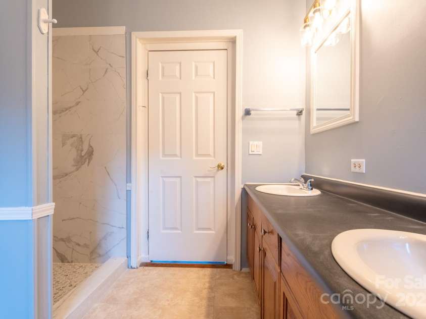964 Lavender Road, Grover, NC 28073.  MLS# CAR4329099, YatesRealty ID 5901. 