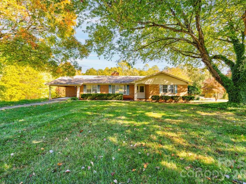 204 Stony Point Road, Kings Mountain, NC 28086.  MLS# CAR4438718, YatesRealty ID 59011. Front View