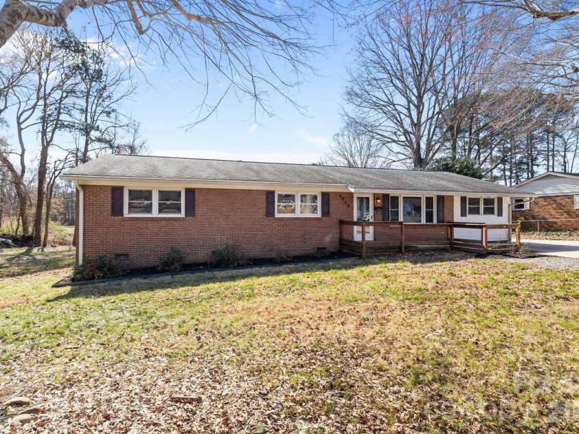 2629 Fairgreen Drive, Gastonia, NC 28056.  MLS# CAR4349145, YatesRealty ID 5902. 