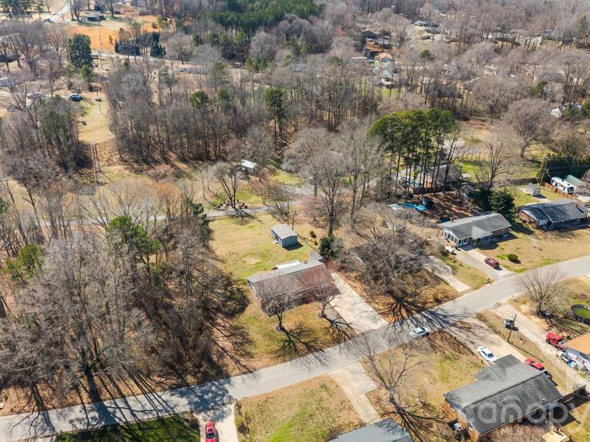 2629 Fairgreen Drive, Gastonia, NC 28056.  MLS# CAR4349145, YatesRealty ID 5902. 