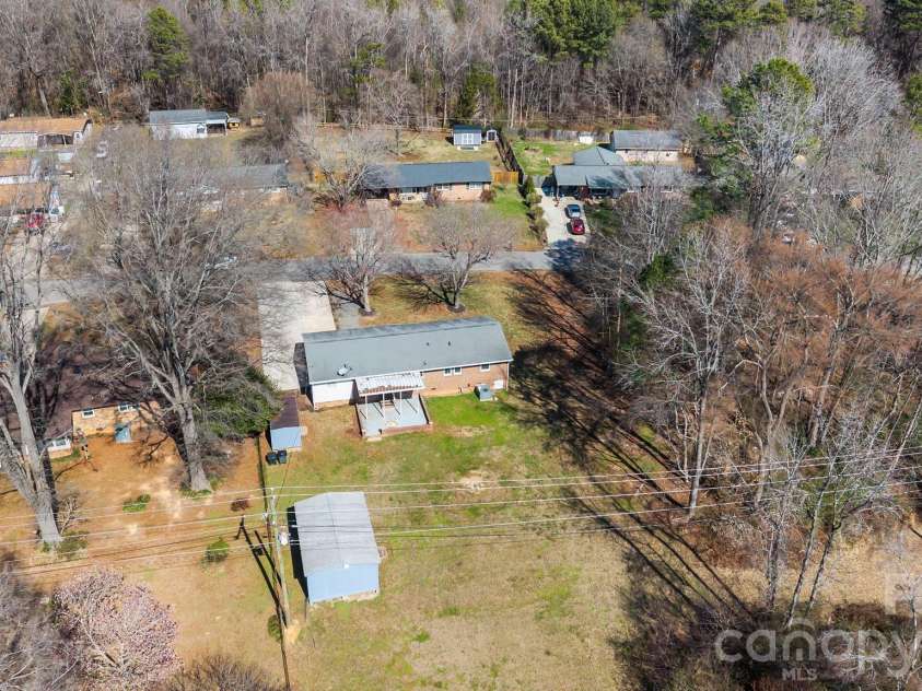 2629 Fairgreen Drive, Gastonia, NC 28056.  MLS# CAR4349145, YatesRealty ID 5902. 