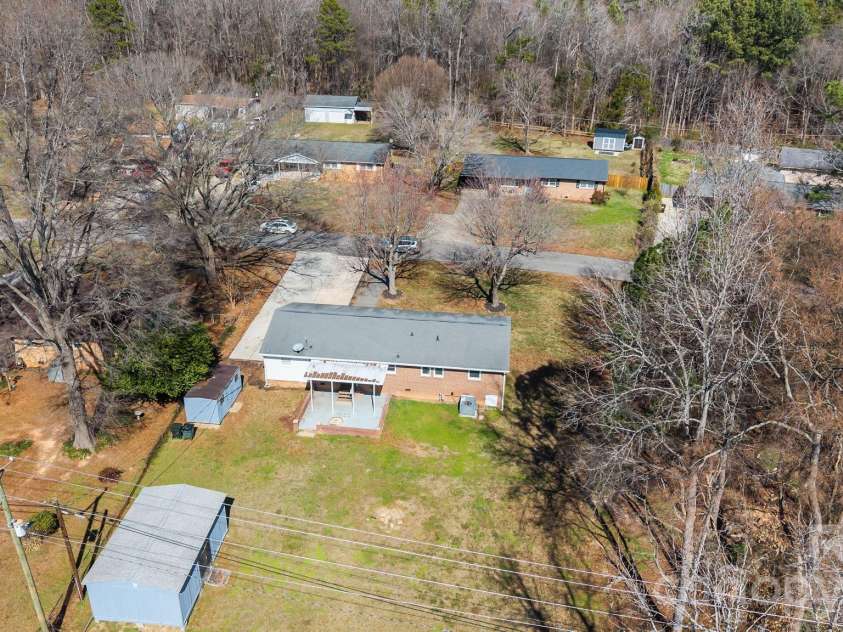2629 Fairgreen Drive, Gastonia, NC 28056.  MLS# CAR4349145, YatesRealty ID 5902. 
