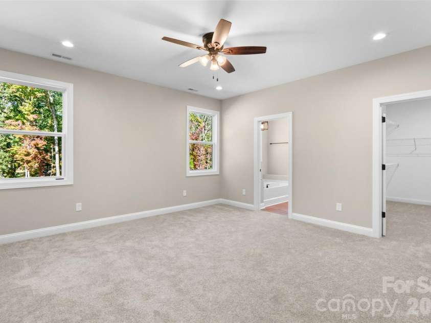 2208 University Drive, Lancaster, SC 29720.  MLS# CAR4437327, YatesRealty ID 59025. 