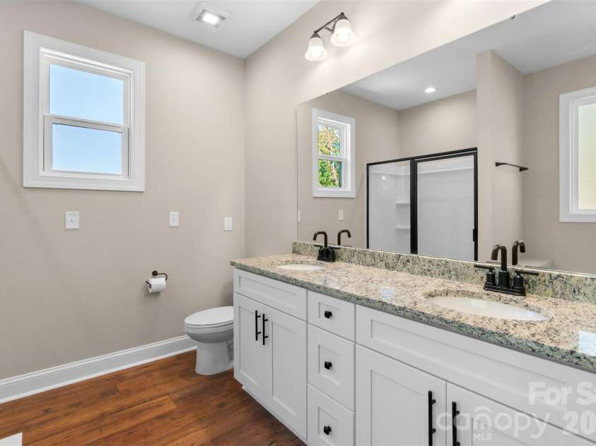 2208 University Drive, Lancaster, SC 29720.  MLS# CAR4437327, YatesRealty ID 59025. 