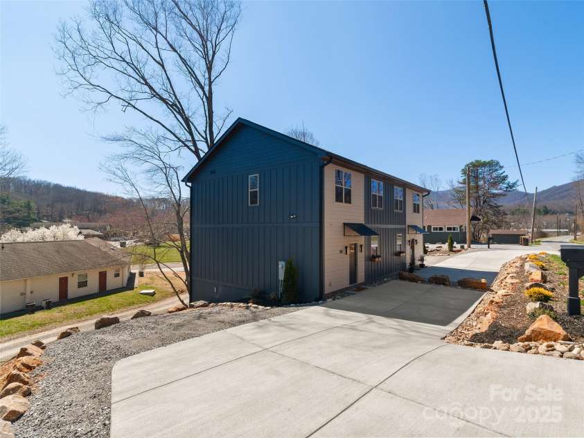 292 County Road, Waynesville, NC 28785.  MLS# CAR4237689, YatesRealty ID 5903. 