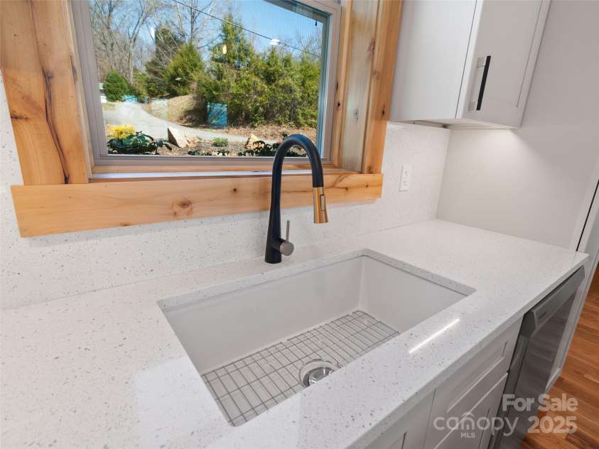 292 County Road, Waynesville, NC 28785.  MLS# CAR4237689, YatesRealty ID 5903. 