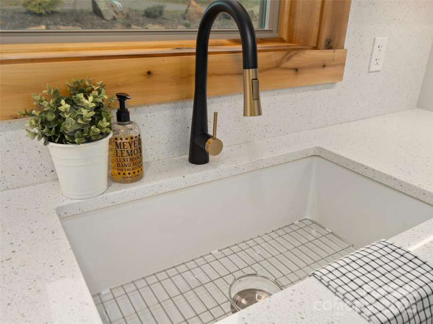 292 County Road, Waynesville, NC 28785.  MLS# CAR4237689, YatesRealty ID 5903. 