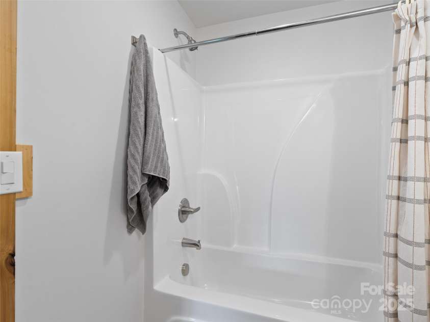 292 County Road, Waynesville, NC 28785.  MLS# CAR4237689, YatesRealty ID 5903. 