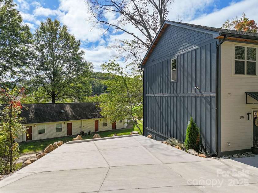 292 County Road, Waynesville, NC 28785.  MLS# CAR4237689, YatesRealty ID 5903. 