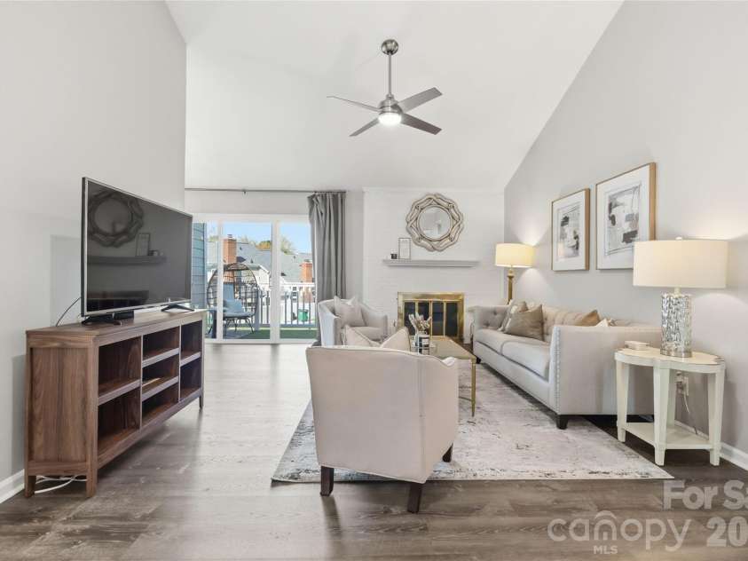9400 Vicksburg Park Court, Charlotte, NC 28210.  MLS# CAR4345519, YatesRealty ID 5903. 