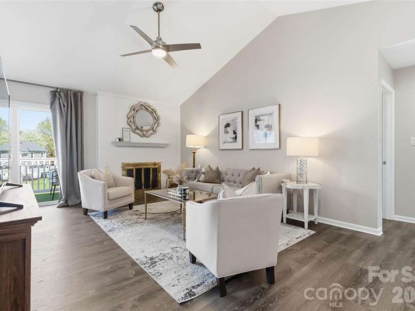 9400 Vicksburg Park Court, Charlotte, NC 28210.  MLS# CAR4345519, YatesRealty ID 5903. 
