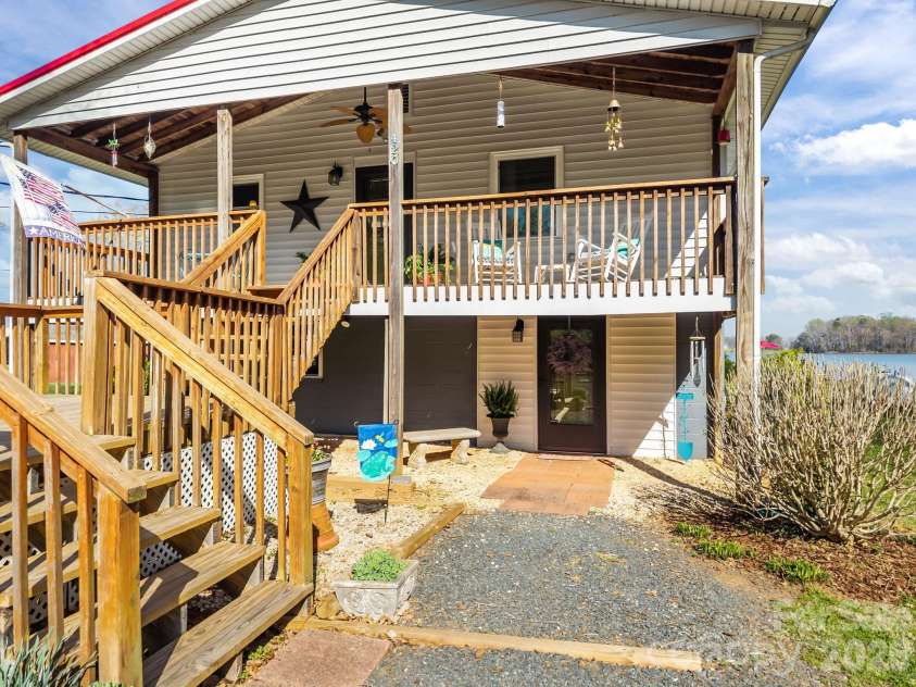 420 Sportsman Drive, Salisbury, NC 28146.  MLS# CAR4360765, YatesRealty ID 5904. 