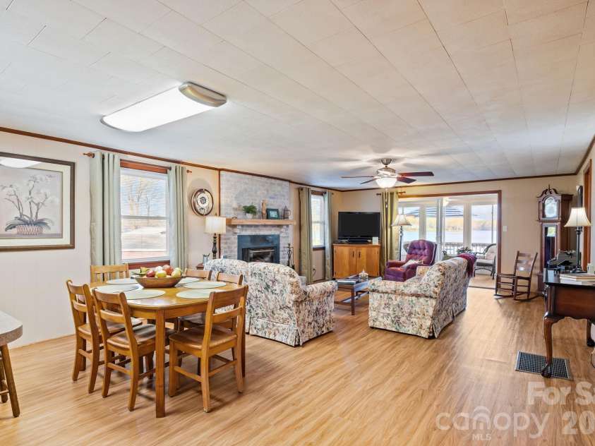 420 Sportsman Drive, Salisbury, NC 28146.  MLS# CAR4360765, YatesRealty ID 5904. 