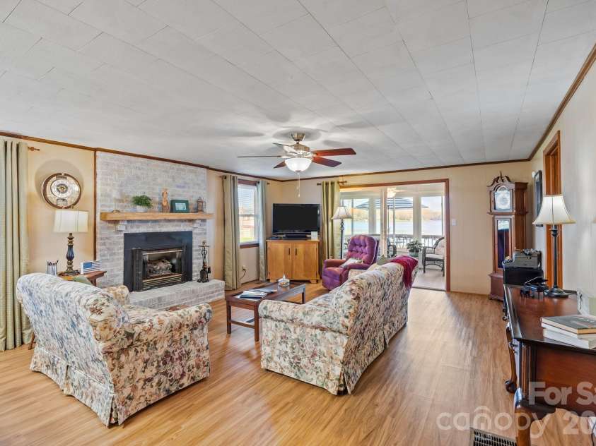 420 Sportsman Drive, Salisbury, NC 28146.  MLS# CAR4360765, YatesRealty ID 5904. 
