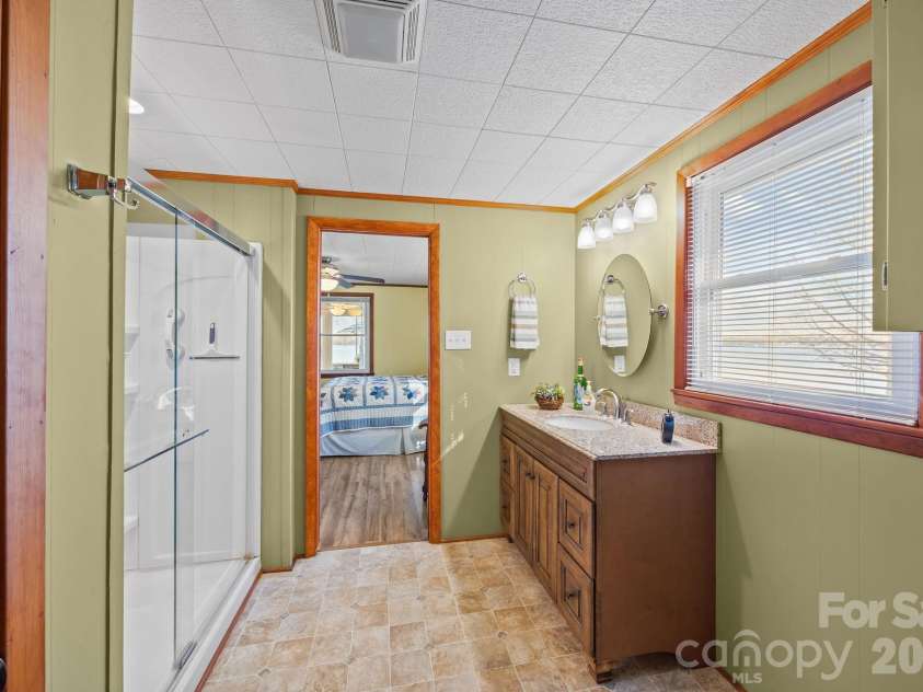 420 Sportsman Drive, Salisbury, NC 28146.  MLS# CAR4360765, YatesRealty ID 5904. 