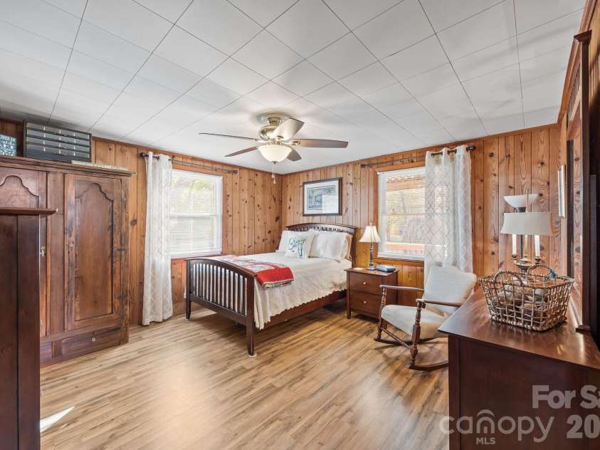 420 Sportsman Drive, Salisbury, NC 28146.  MLS# CAR4360765, YatesRealty ID 5904. 