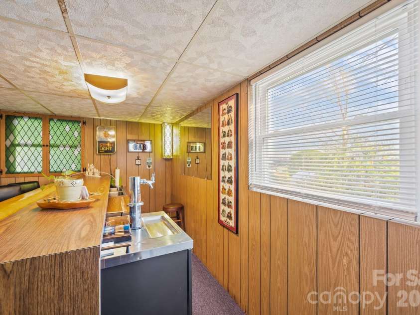 420 Sportsman Drive, Salisbury, NC 28146.  MLS# CAR4360765, YatesRealty ID 5904. 