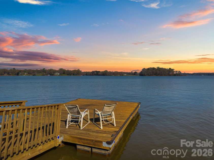 420 Sportsman Drive, Salisbury, NC 28146.  MLS# CAR4360765, YatesRealty ID 5904. 