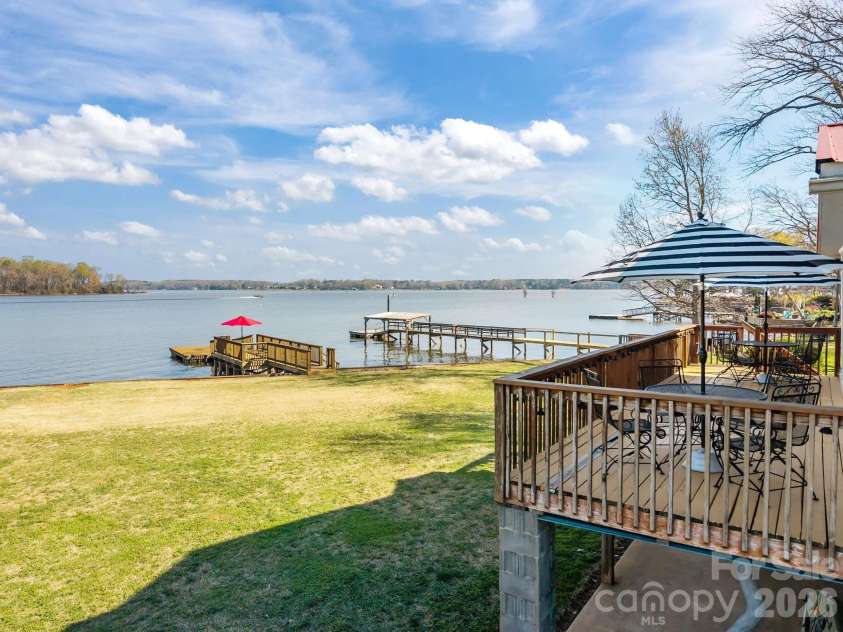420 Sportsman Drive, Salisbury, NC 28146.  MLS# CAR4360765, YatesRealty ID 5904. 