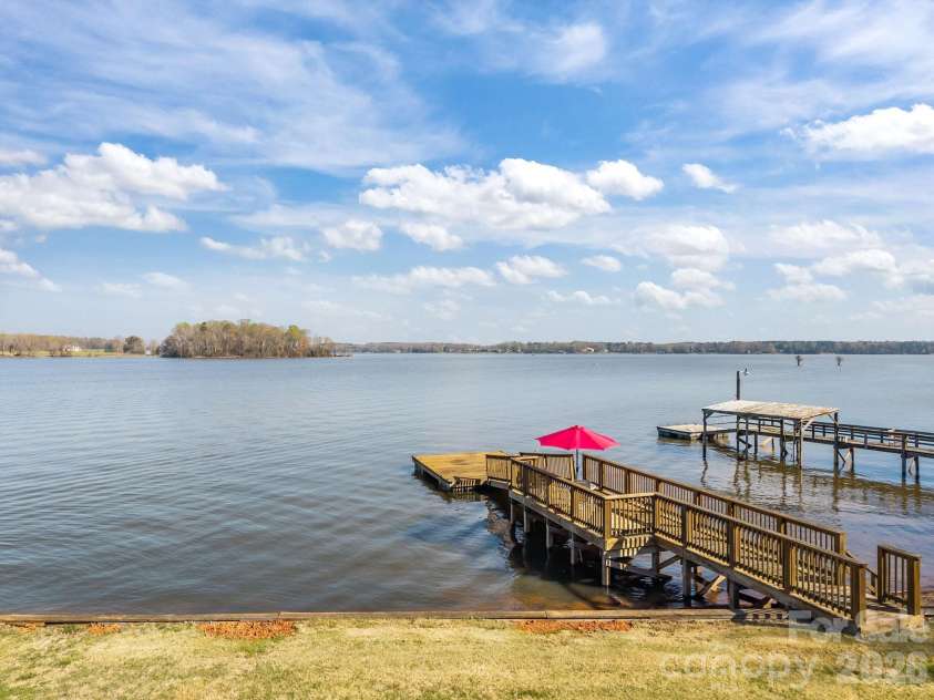 420 Sportsman Drive, Salisbury, NC 28146.  MLS# CAR4360765, YatesRealty ID 5904. 