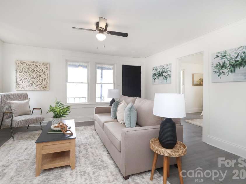 2809 Main Street, Kannapolis, NC 28081.  MLS# CAR4351482, YatesRealty ID 5905. 