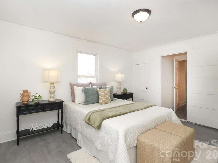 2809 Main Street, Kannapolis, NC 28081.  MLS# CAR4351482, YatesRealty ID 5905. 