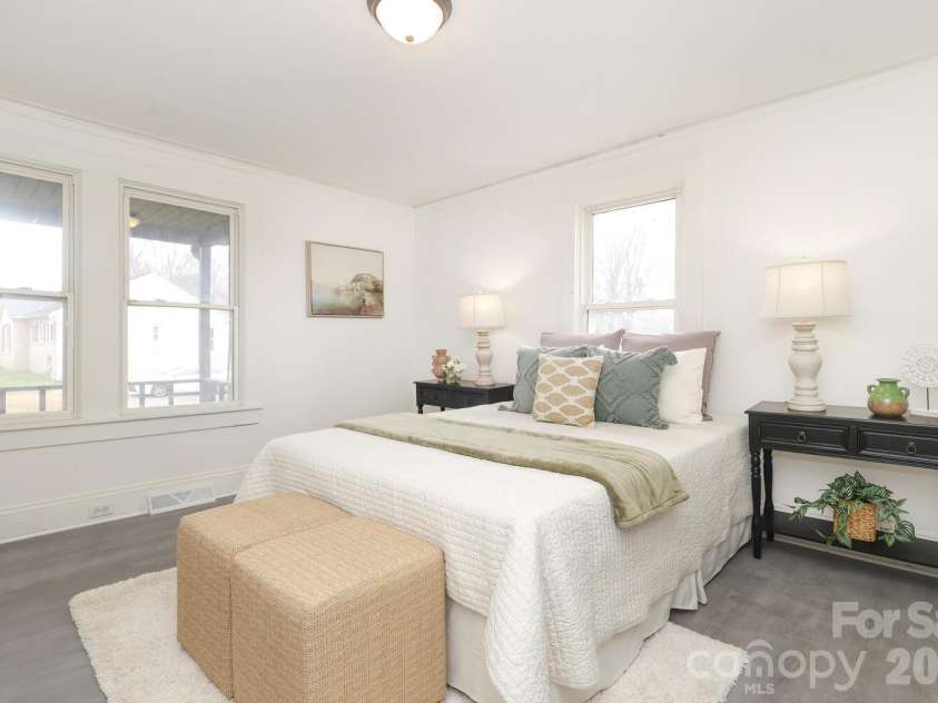 2809 Main Street, Kannapolis, NC 28081.  MLS# CAR4351482, YatesRealty ID 5905. 