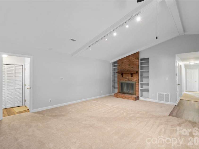 838 Silver Fox Drive, Concord, NC 28025.  MLS# CAR4432624, YatesRealty ID 59058. 