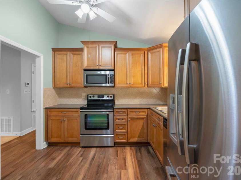 838 Silver Fox Drive, Concord, NC 28025.  MLS# CAR4432624, YatesRealty ID 59058. 