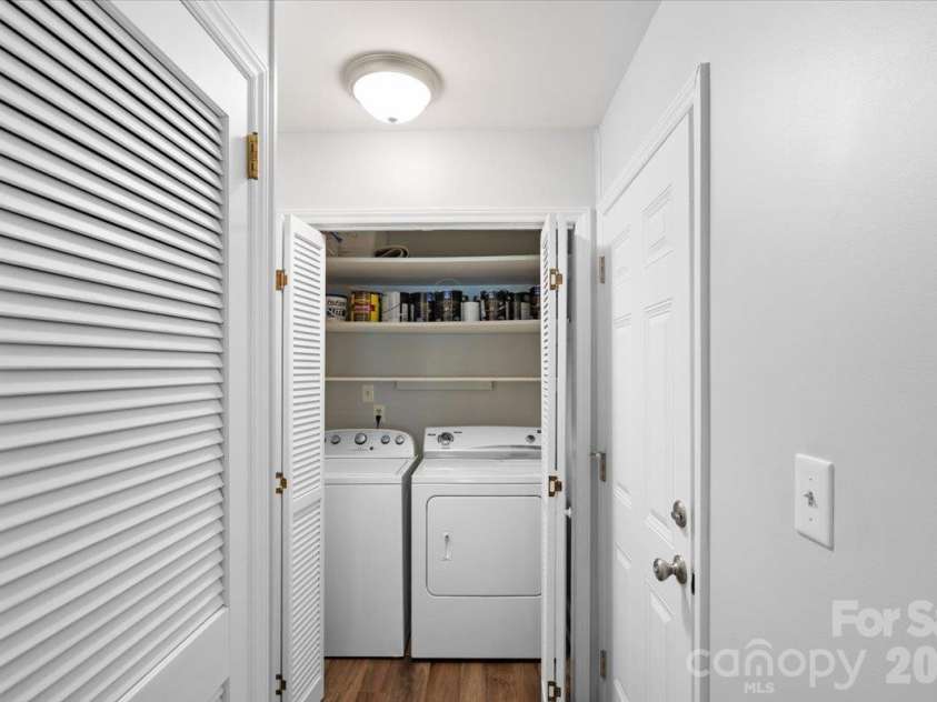 838 Silver Fox Drive, Concord, NC 28025.  MLS# CAR4432624, YatesRealty ID 59058. 