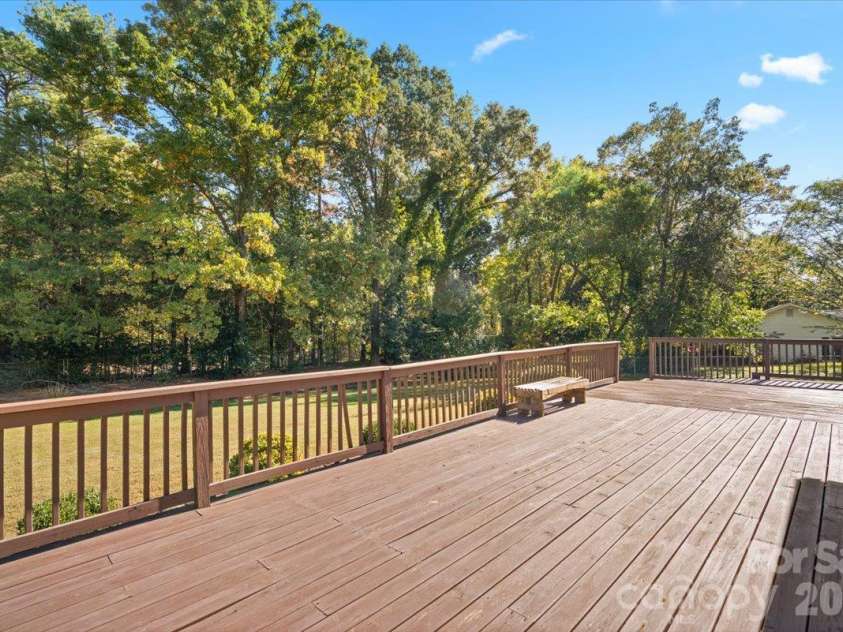 838 Silver Fox Drive, Concord, NC 28025.  MLS# CAR4432624, YatesRealty ID 59058. 