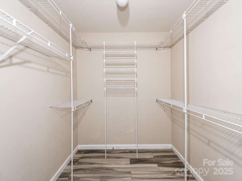 108 Glenview Drive, Cherryville, NC 28021.  MLS# CAR4242060, YatesRealty ID 5907. 