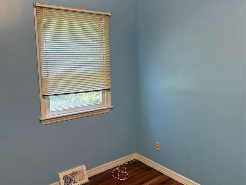 3218 Driftwood Drive, Charlotte, NC 28205.  MLS# CAR4341093, YatesRealty ID 5907. 2nd Bedroom