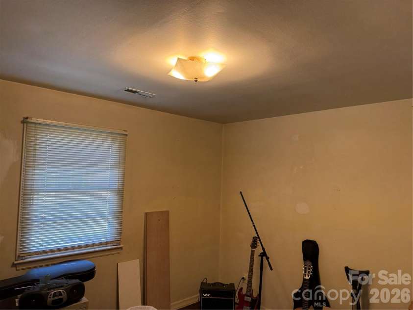3218 Driftwood Drive, Charlotte, NC 28205.  MLS# CAR4341093, YatesRealty ID 5907. 3rd Bedroom