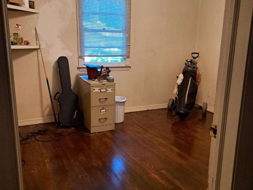 3218 Driftwood Drive, Charlotte, NC 28205.  MLS# CAR4341093, YatesRealty ID 5907. 3rd Bedroom