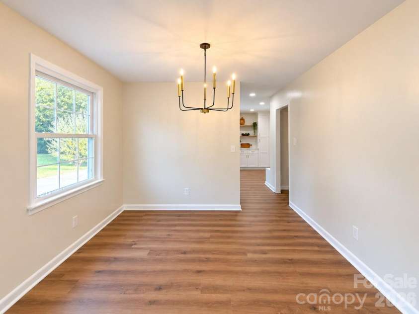 2808 28th Street, Hickory, NC 28601.  MLS# CAR4432829, YatesRealty ID 59074. 